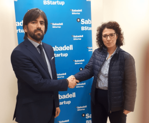imagen de yolanda sanchez directora de omologic y javier luque carretero director de banco sabadell