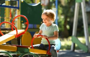 Normativa de seguridad en parques infantiles Normativa de parques infantiles