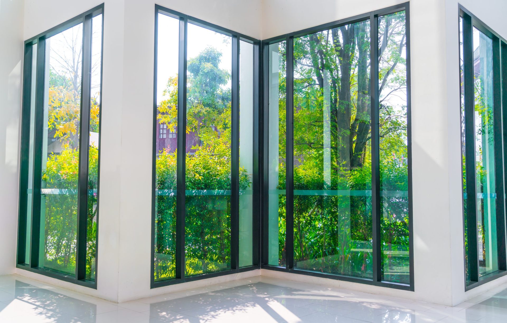 imagen de unas ventanas modernas con marcado ce