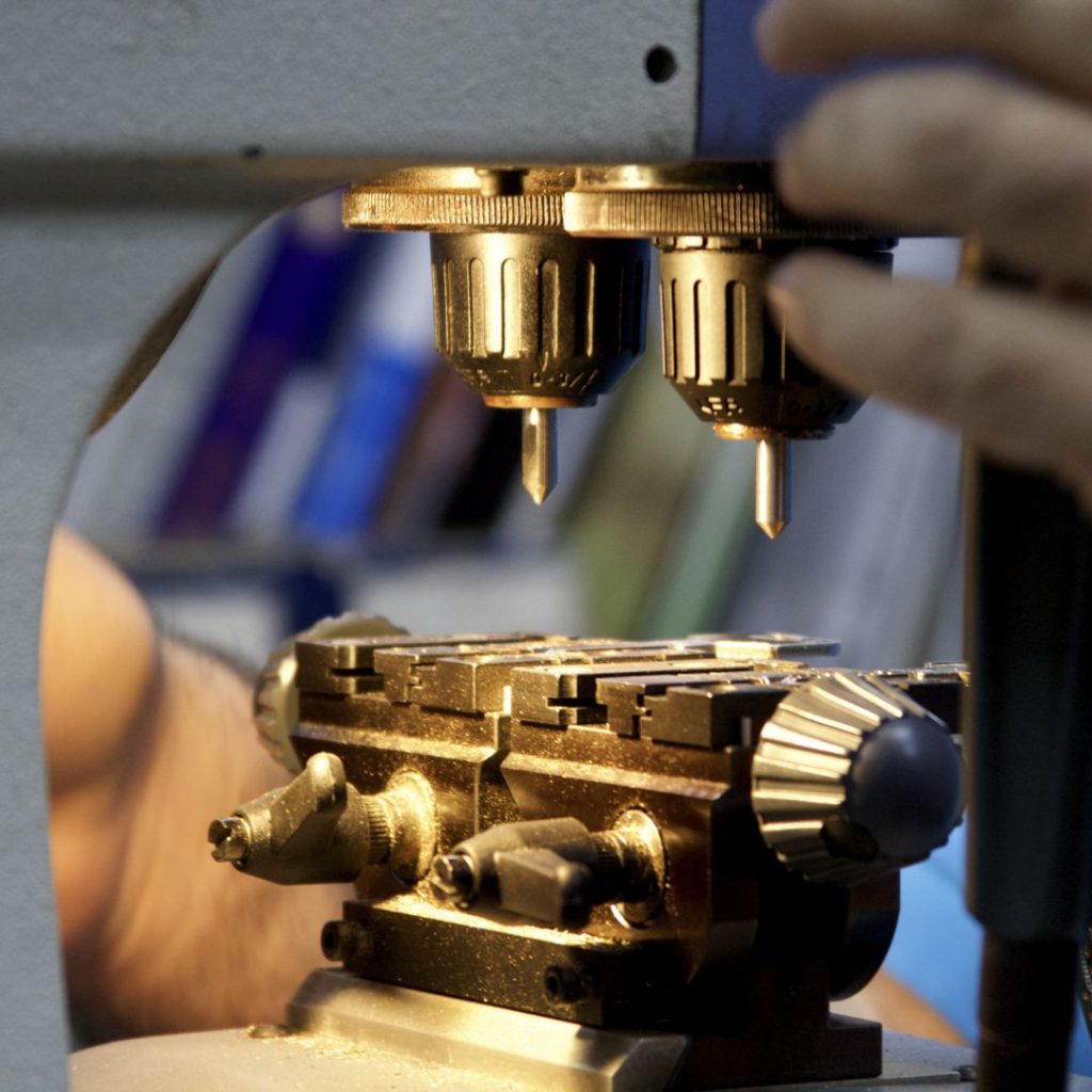 Ayuda para la modernización de la máquina herramienta
