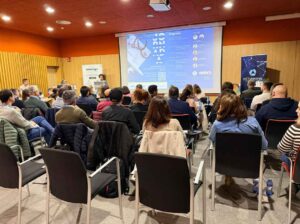 II Jornada sobre importación y distribución de productos sanitarios en la UE Participantes de la Jornada de Importación y Distribución de Productos Sanitarios escuchando a Yolanda, CEO de Omologic